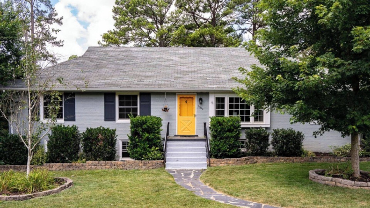 North Chesterfield House | Beautifully Updated Forest Hill Rancher- Whole House