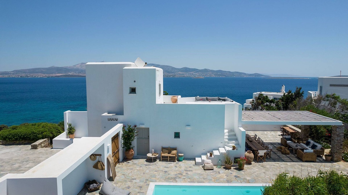 Soros Villa | BEAUTY AND TRANQUILITY AWAIT YOU