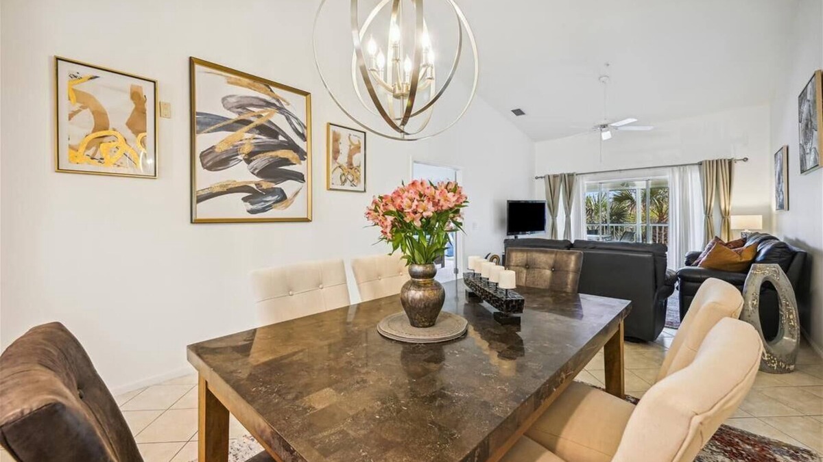 Naples Condo | BEAUTY in Paradise , 2 Beds, 2 Baths - Modern Decorated Condo