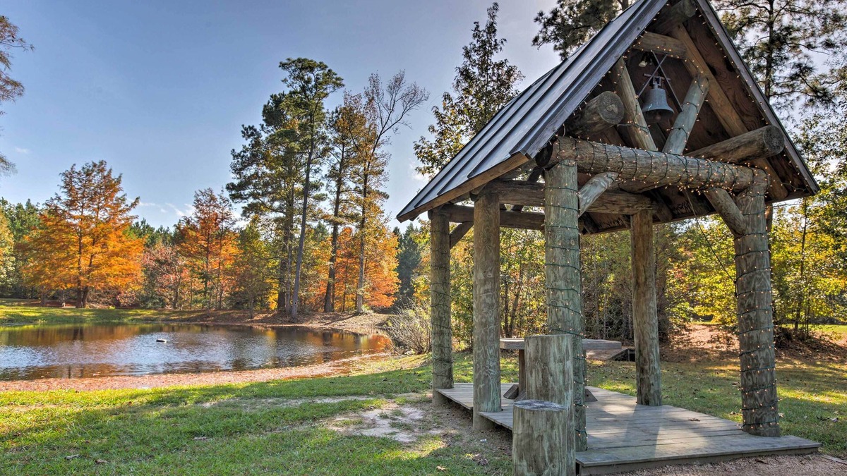 Huntington House | 'Beaver Creek Lodge' - Secluded Home w/Pond!