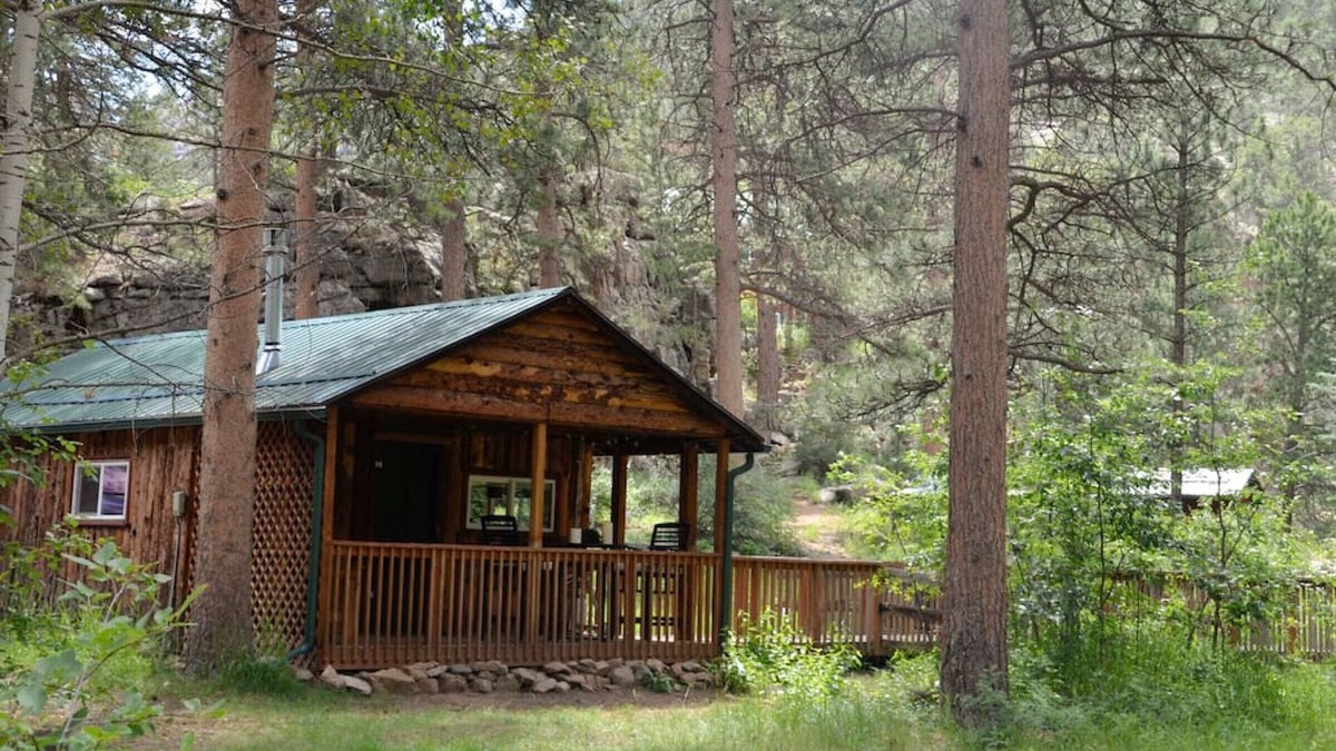 Drake Cabin | Beaver Lodge at The Woolly Bugger Inn (#14)