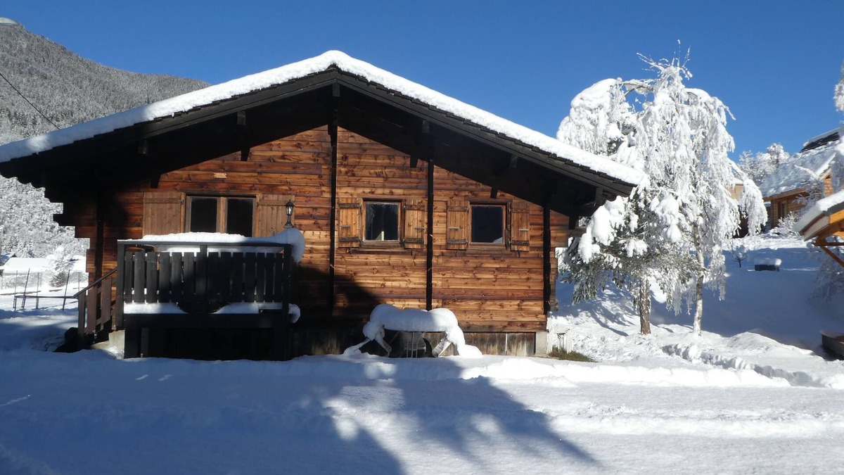 La Ferriere Ski Chalet | Bec Arguille - Authentic mountain chalet -Swimming pool-Sauna-Norwegian bath