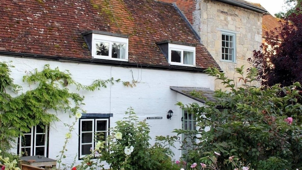 Hindon Cottage | BECKFORD COTTAGE, pet friendly, with open fire in Salisbury