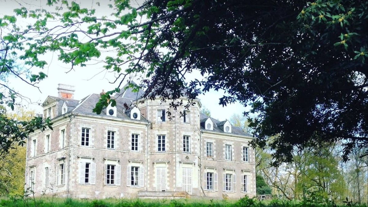 Saint-Etienne-de-Montluc House | Bed and breakfast at the castle of Saint Thomas