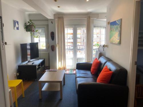 Laredo Apartment | bed and beach laredo