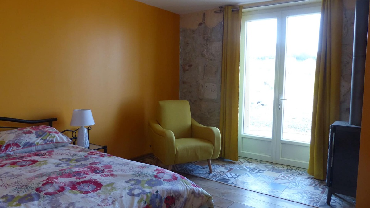Saint-Loup House | Bed and Breakfast Au Clair Du Loup