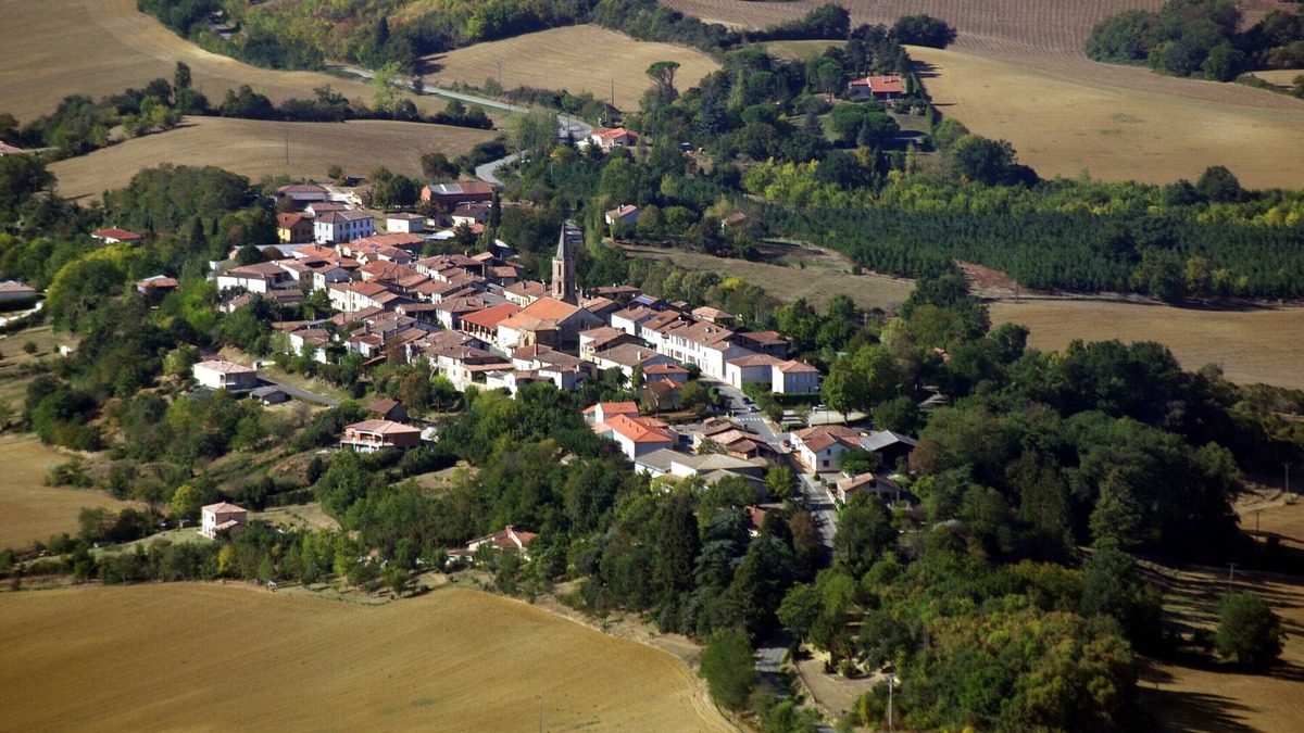 Puycasquier Bed & Breakfast | Bed and Breakfast 'Comme Chez Mamie' with Shared Terrace, Private Garden and Wi-Fi