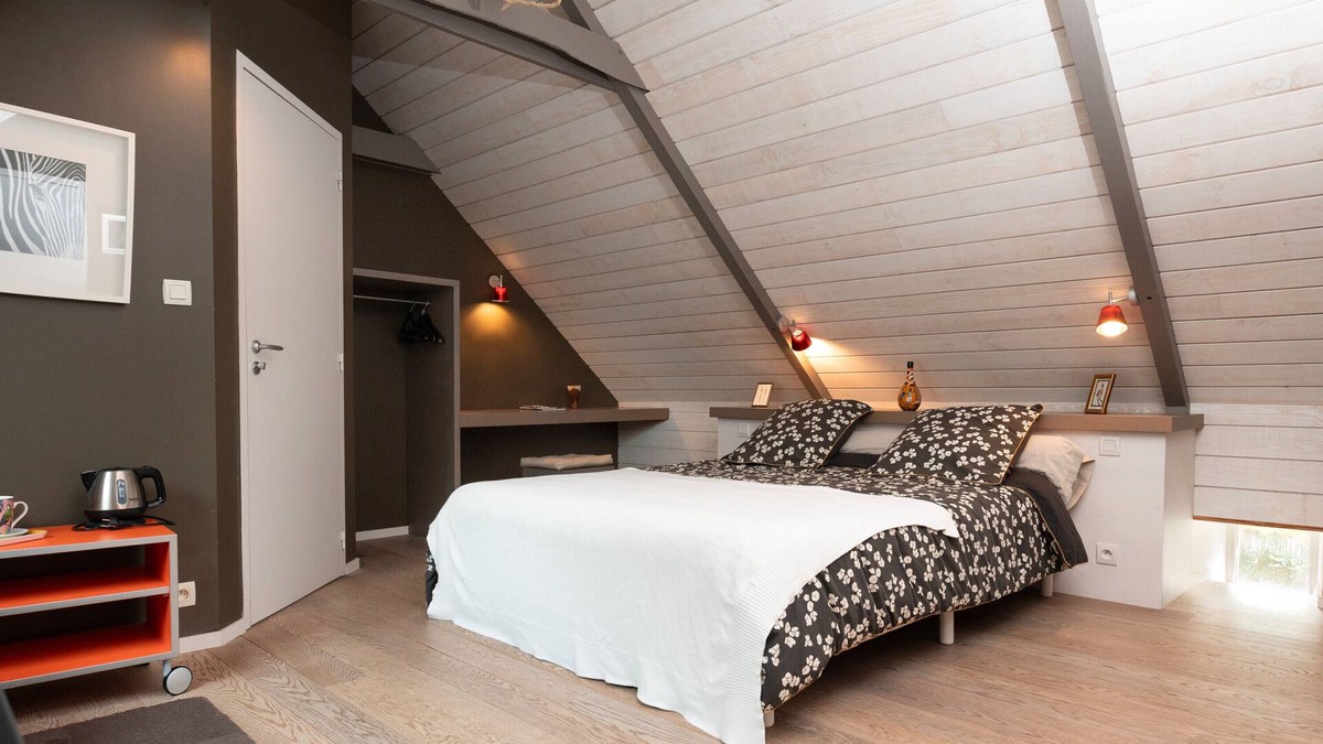 Arzano Bed & Breakfast | Bed and Breakfast 'Cassiopé' with Shared Pool, Shared Terrace and Wi-Fi