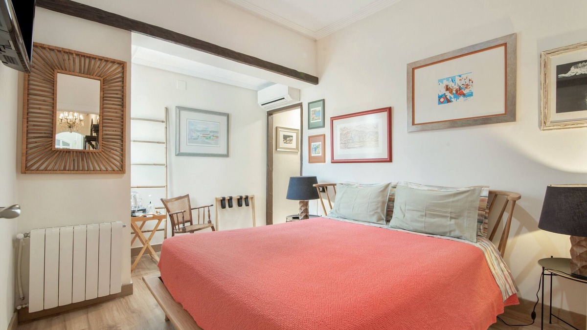 Aljaraque Apartment | Bed and Breakfast 'Crema' with Mountain View, Wi-Fi and Air Conditioning