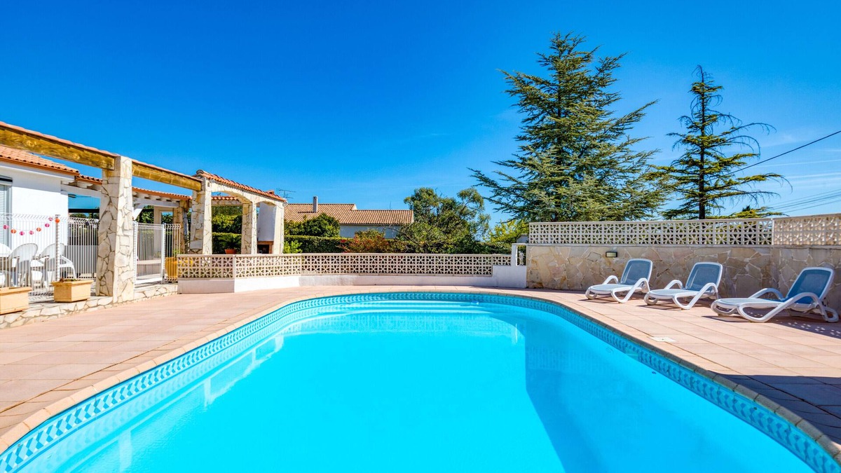 Saint-Drezery Bed & Breakfast | Bed and Breakfast 'Chez Gaston' with Private Pool, Wi-Fi and Air Conditioning