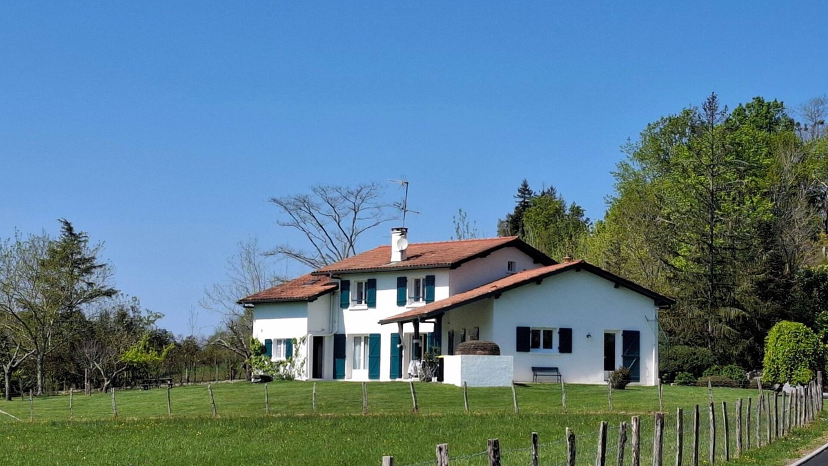 Villefranque Bed & Breakfast | Bed and breakfast LASCARAY 2 persons