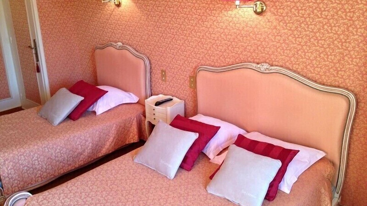 Le Vey House | Bed and Breakfast Moulin du Vey (CH1)