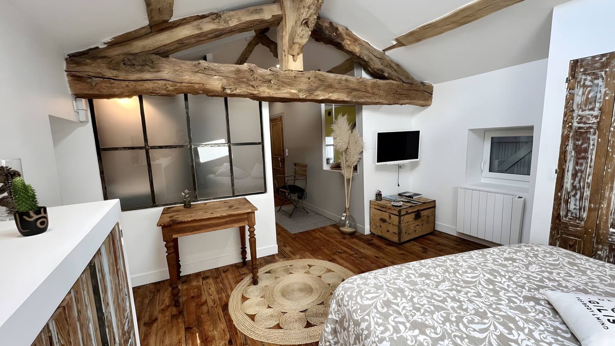 Ennezat Bed & Breakfast | Bed and Breakfast 'Pampa' with Shared Terrace, Shared Garden and Wi-Fi