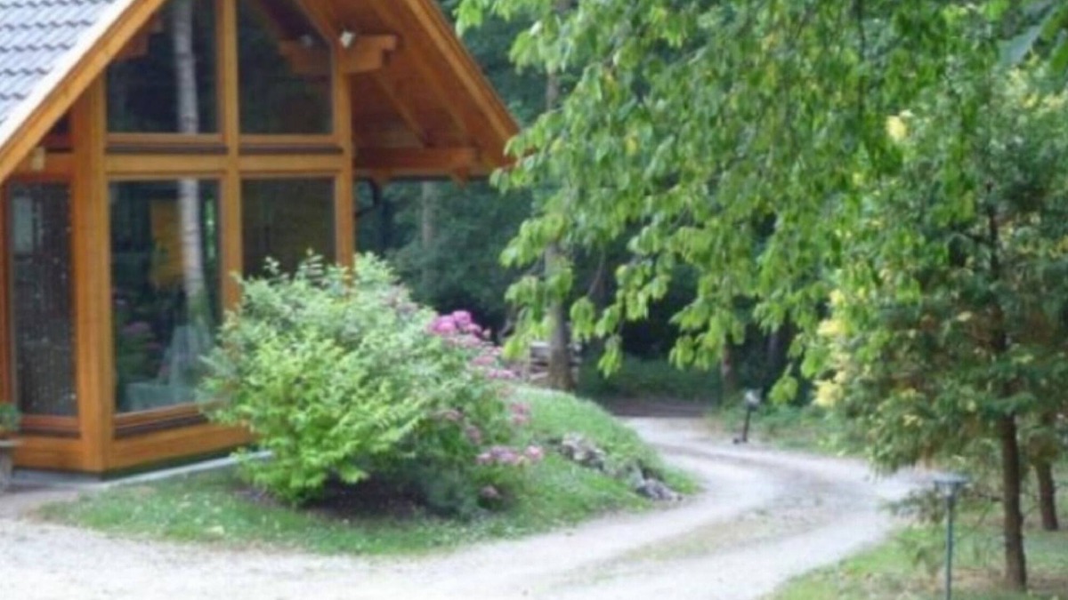 Daubeuf-pres-Vatteville House | bed and breakfast house on the water