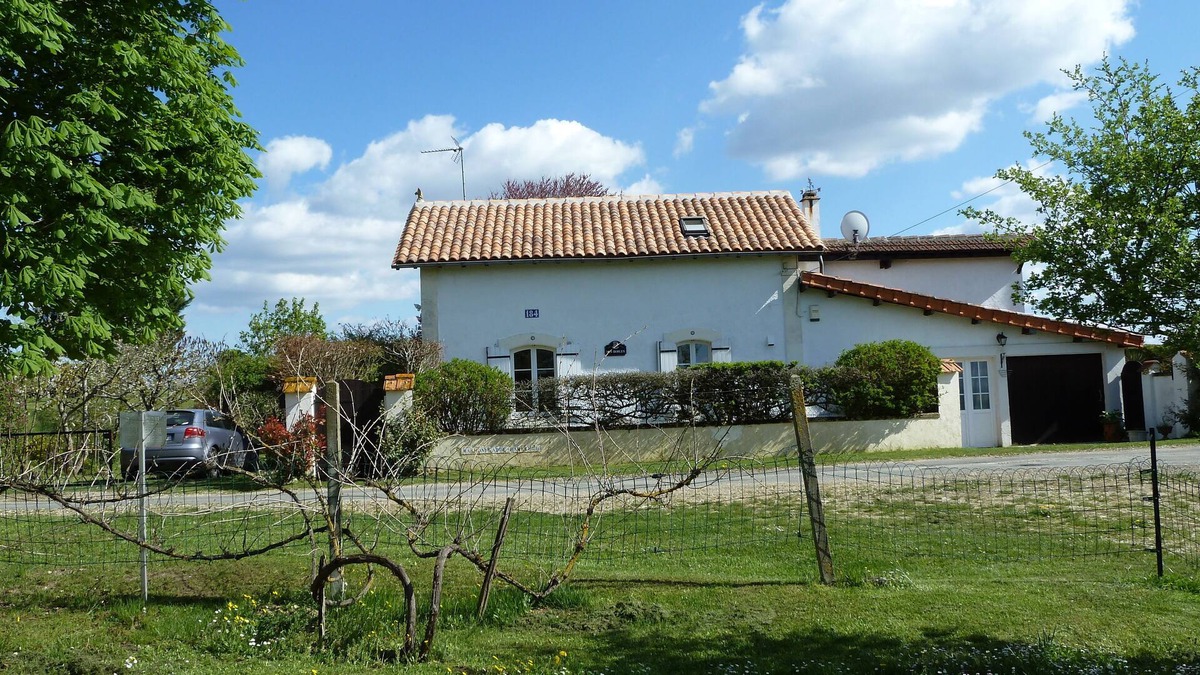 Mareuil en Perigord Bed & Breakfast | BED & BREAKFAST ( CHAMBRES D'HOTE) in quiet countryside location