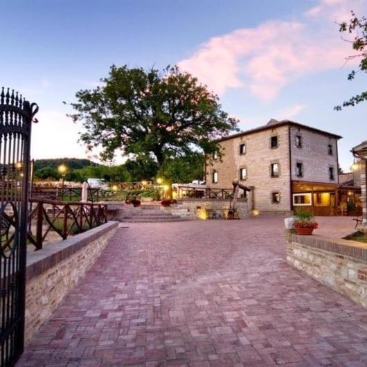 Sassoferrato Bed & Breakfast | Bed & Breakfast Villa Monterosso
