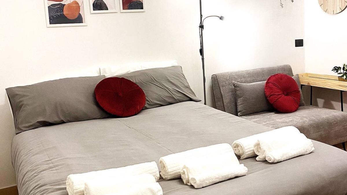 Affori Apartment | Bed&Coffee Milan 2 at 15 minutes Duomo
