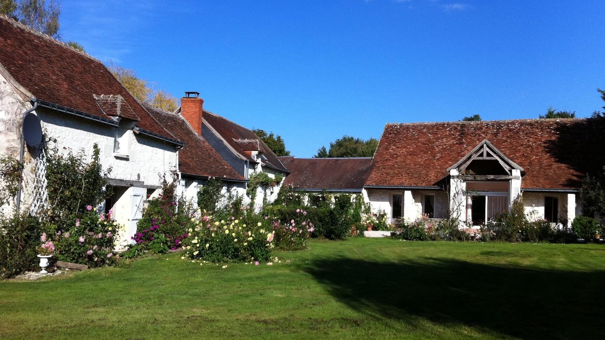 Vou Cottage | BedBreakfast in a 16th century house Loire valley near the most famous chateaux