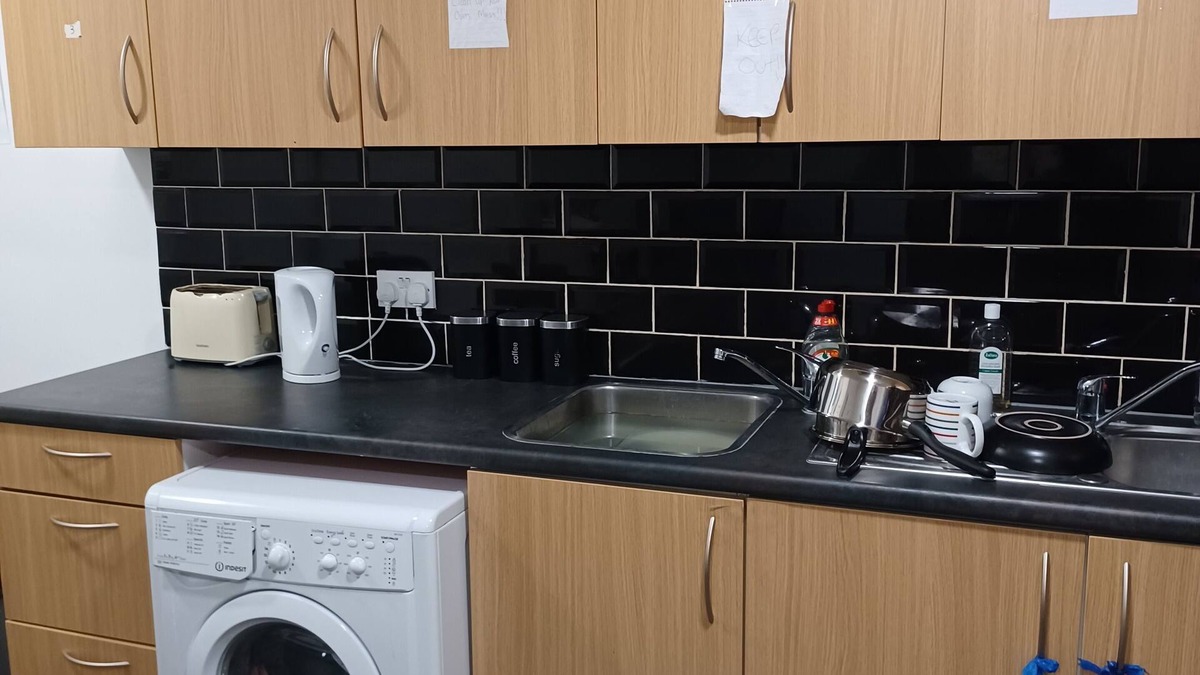 Redbridge House | Bedroom in Gants Hill