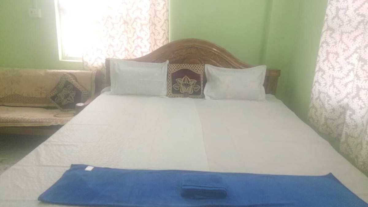 Gaya Apartment | Bedrooms with Private Bath - 401