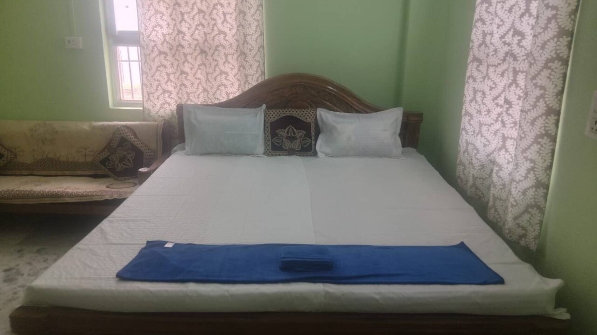 Gaya Apartment | Bedrooms with Private Bath, Spacious Kitchen - 501