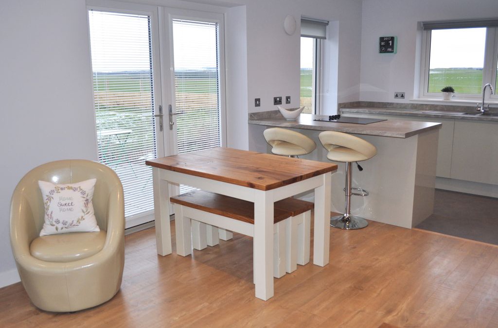 Ellon Cottage | Beehive Cottage overlooking the Sands of Forvie nature reserve and Cotehill Loch