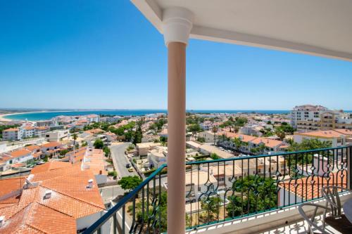 Ameijeira Apartment | BeGuest Lagos Ocean View Apartment