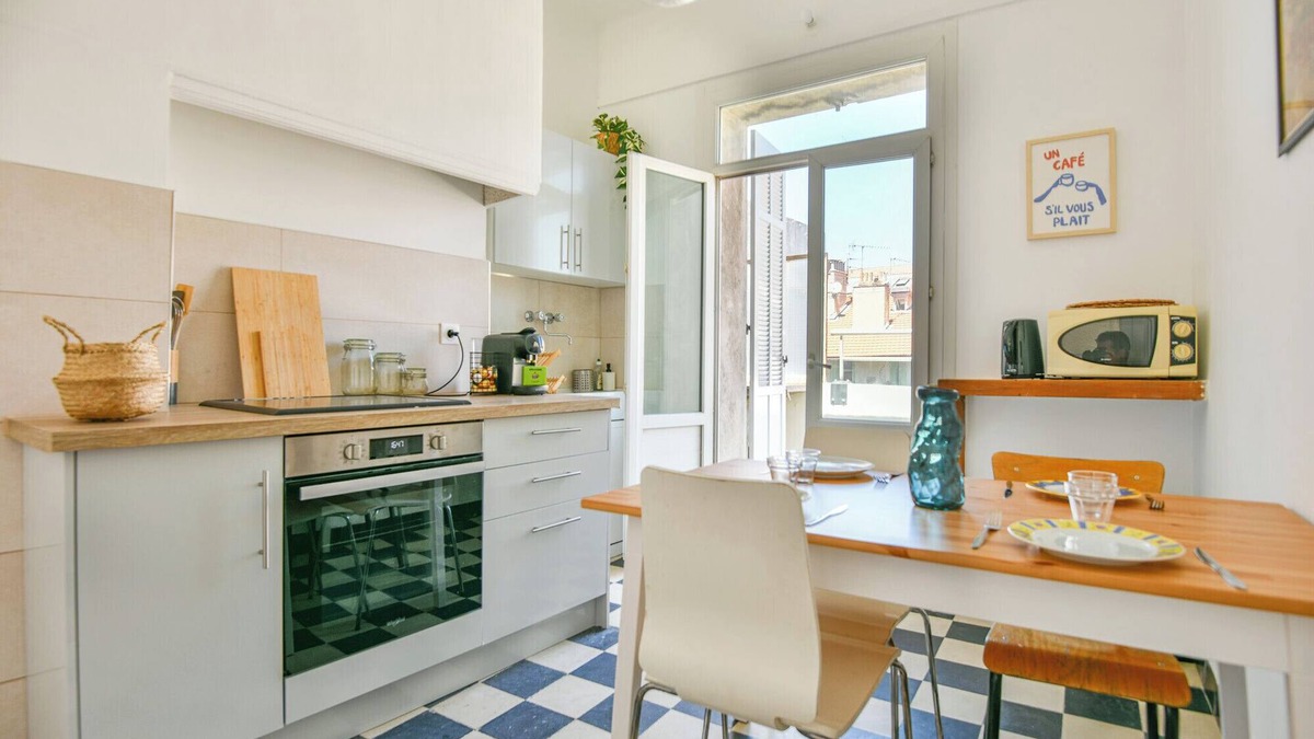 Blancarde Apartment | Bel appart avec terrasse proche tramway et métro