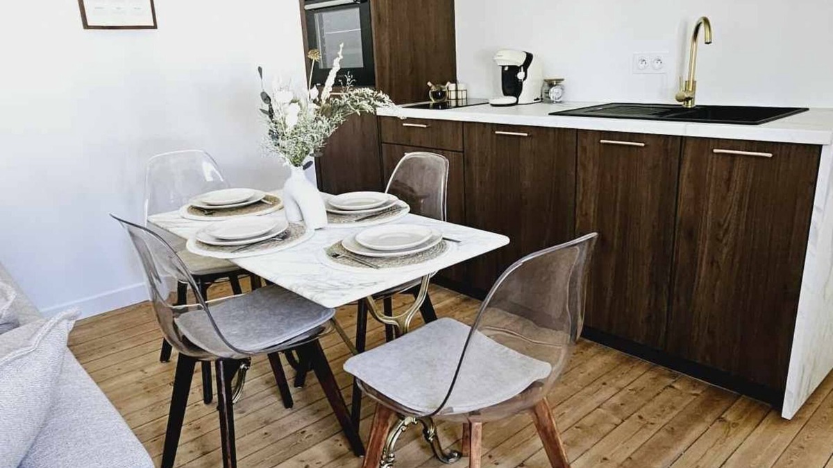 Troarn Apartment | Bel Appartement avec Terrasse entre Caen et la Mer