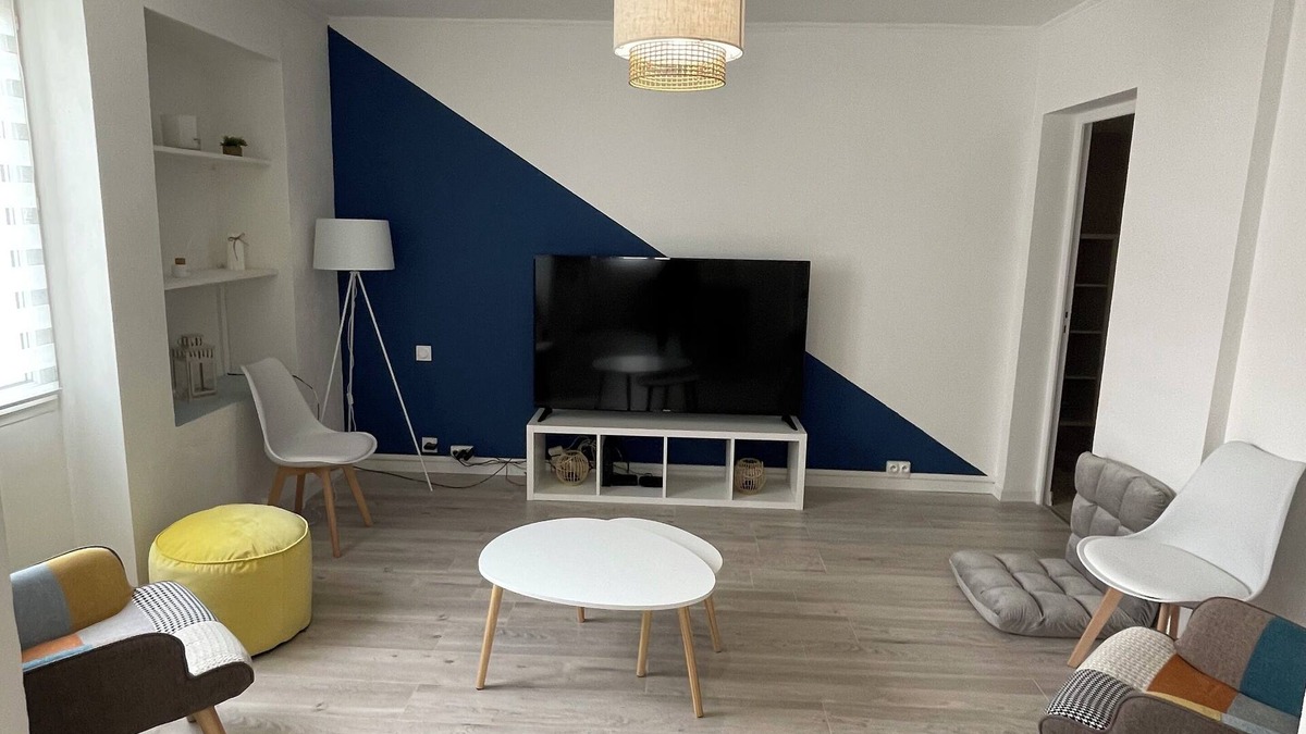 Faubourg Apartment | Bel Appartement Cosy Proche de la Maison Carrée, Idéal Pour une Famille