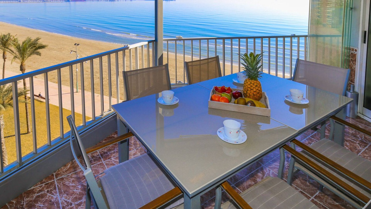 La Pineda Apartment | BELL PINEDA