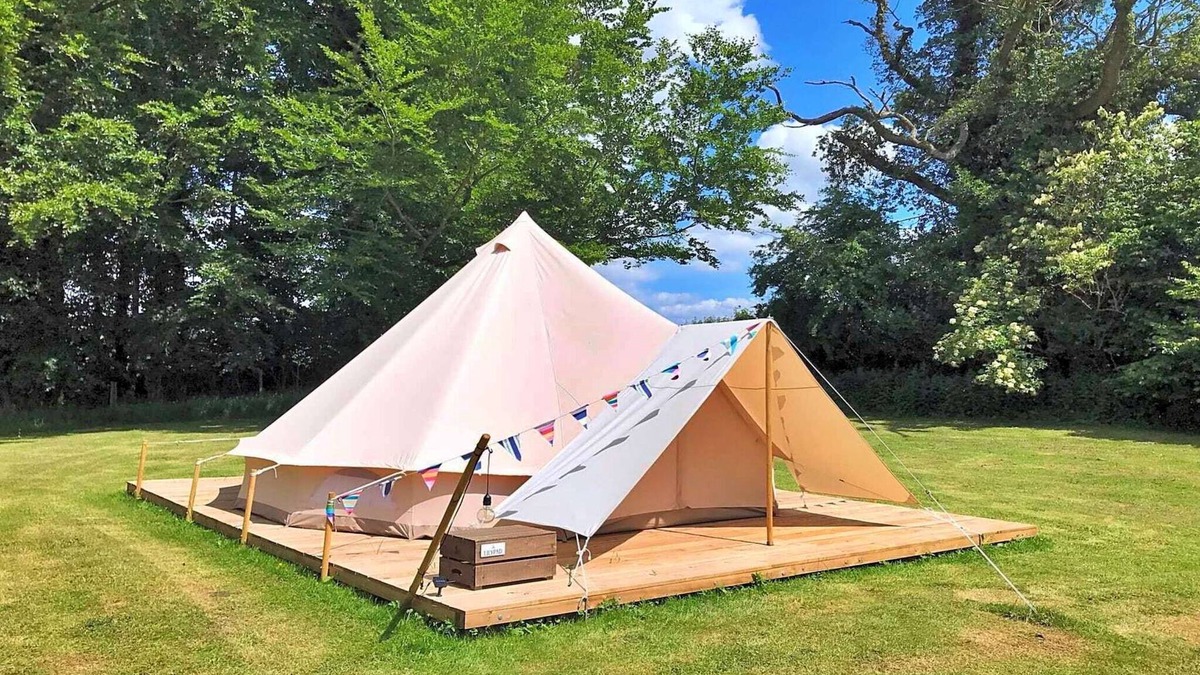 Swannington House | Bell Tents in Swannington with BBQ & Garden