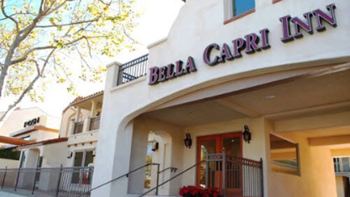 Old Town Camarillo Hotel | Bella Capri Inn
