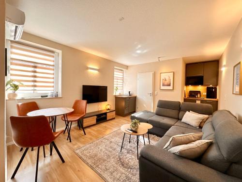 Ruckingen Apartment | Bellahomes Smart TV Klima priv Parking Workation Long Stay