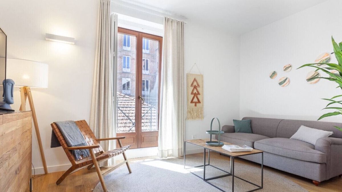 Cortes Apartment | Bellas Artes IV apartment in Madrid