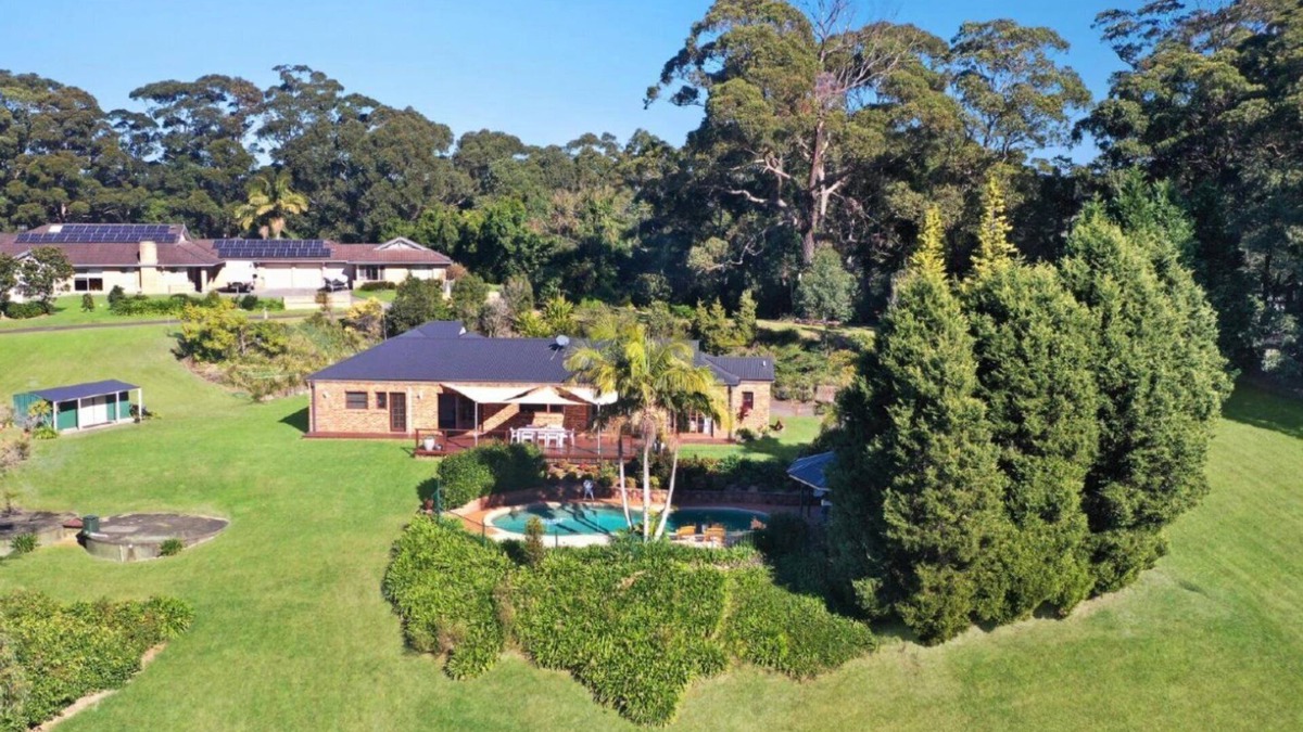 Kincumber House | Bellbird Escape - Listen to the Bellbirds