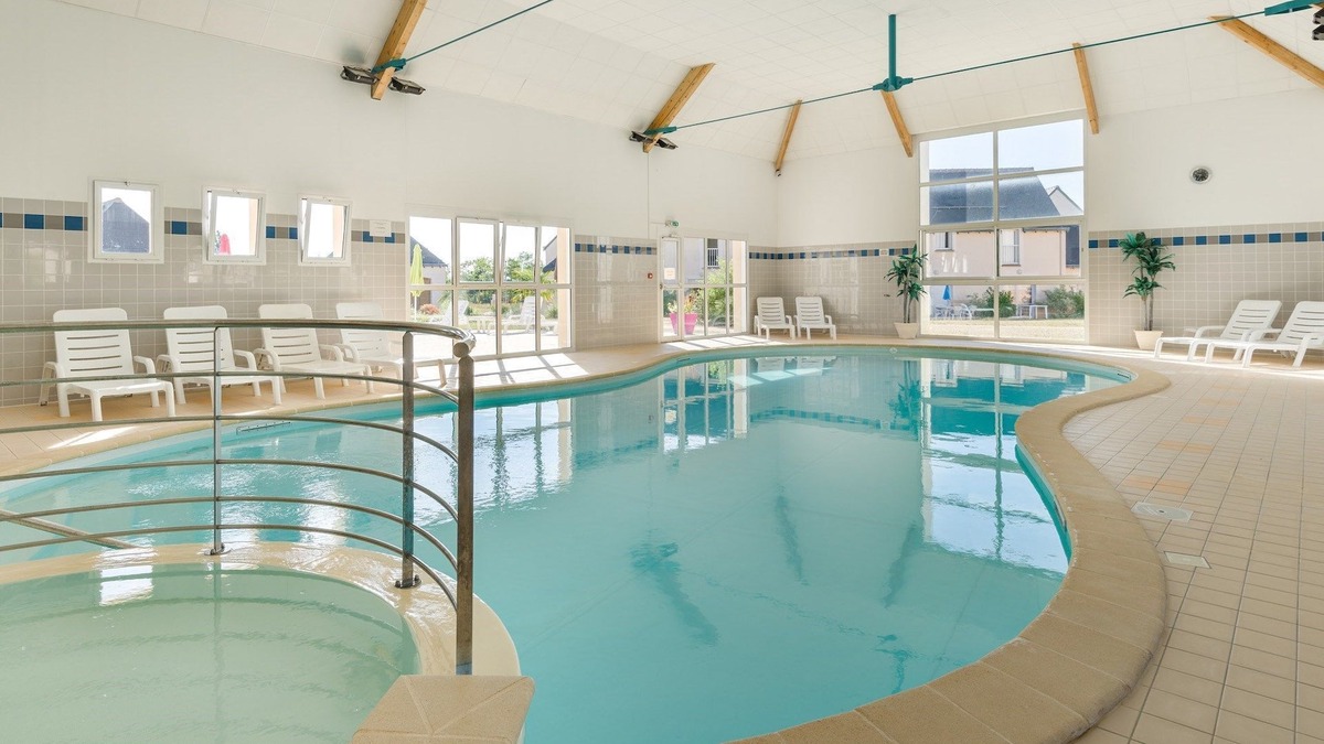 Azay-le-Rideau House | Belle maisonette, accès Piscine Couverte + Boules