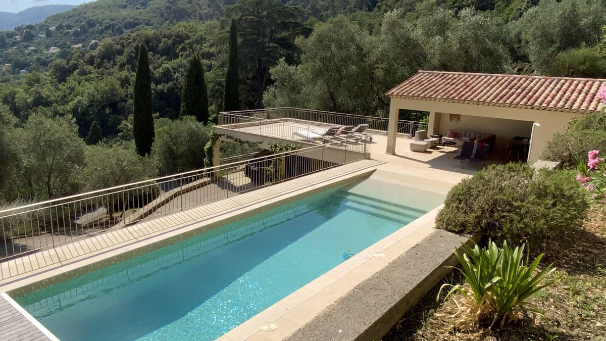 Cabris Villa | Belle Villa au Calme. Vue Panoramique Exceptionnelle et Magnifique Piscine !