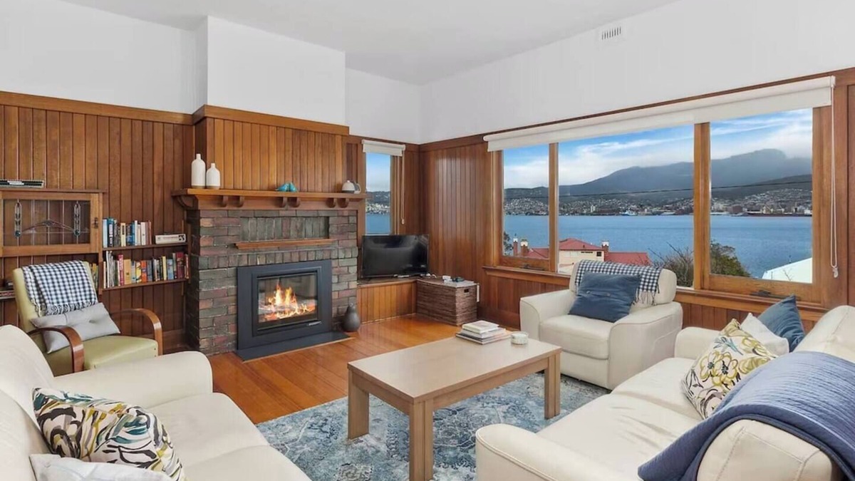 Bellerive House | Bellerive Bluff Magic A Tranquil Panoramic Escape