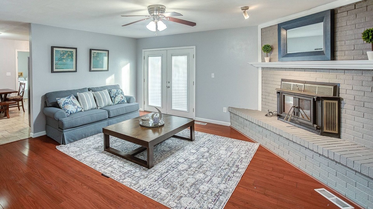 Belleville Villa | Belleville Beauty - Luxury Stay for Work or stay for Play either way this is the perfect property for you! by RedAwning