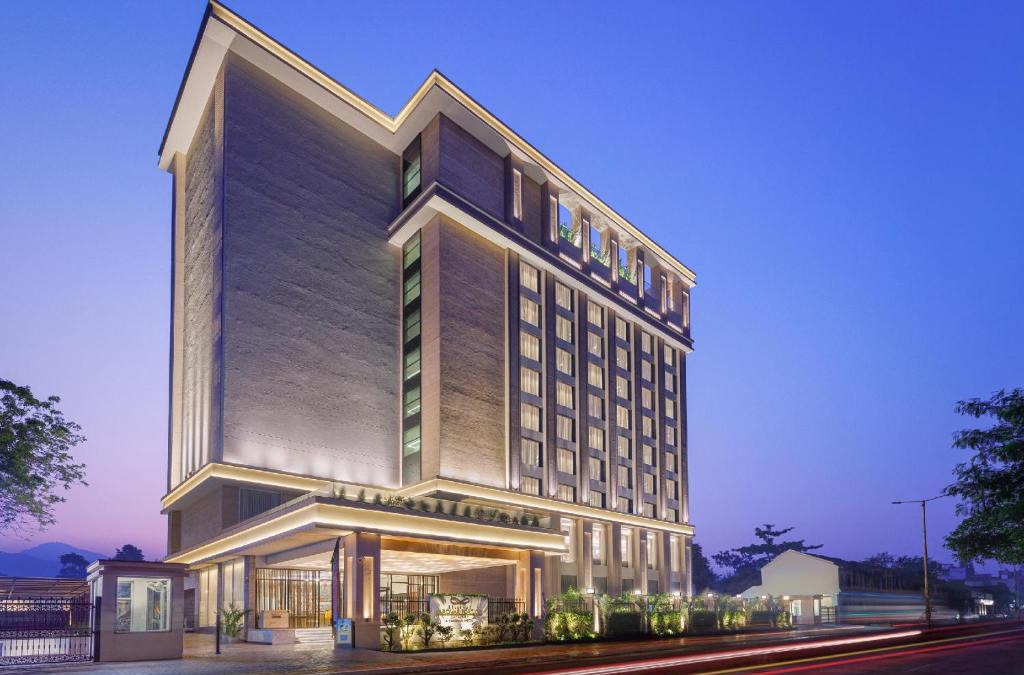 Junagadh Hotel | Bellevue Sarovar Premiere Junagadh