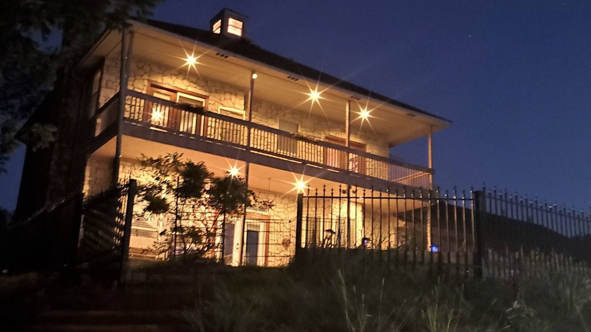 Denison House | Bellmount Estates @ Lake Texoma -THE PERFECT HOLIDAY HOME WITH FAMILY & FRIENDS