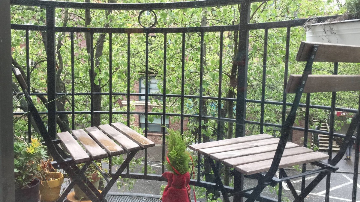 Belltown Apartment | Belltown oasis: Space Needle, MOPOP, Chihuly