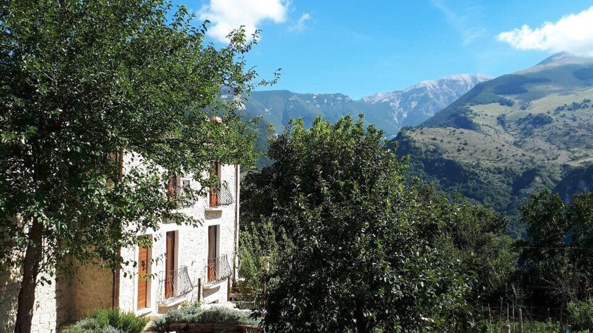 Caramanico Terme Apartment | Belvedere - charming home with the most beautiful mountain views in Abruzzo