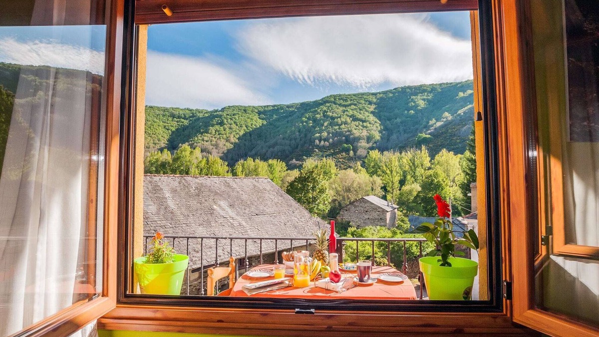 La Omanuela Apartment | Belvilla by Oyo Casa rural Leon I