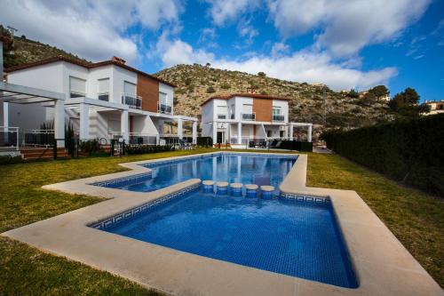 Alcalali House | Benestar In Jalon Valley