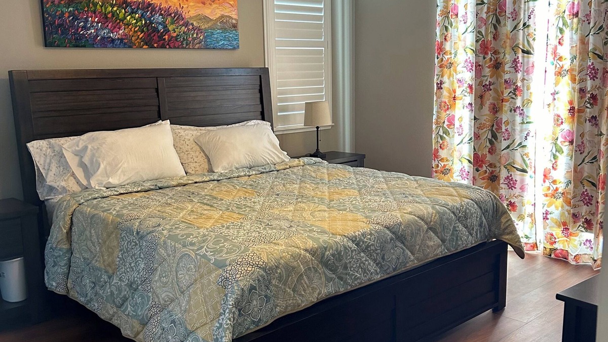 Benicia Condo | Benicia Downtown Waterfront Living. Newly Furnished!n