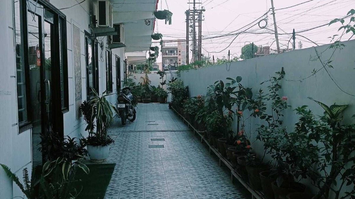 Dehradun Hotel | Benison Guest House