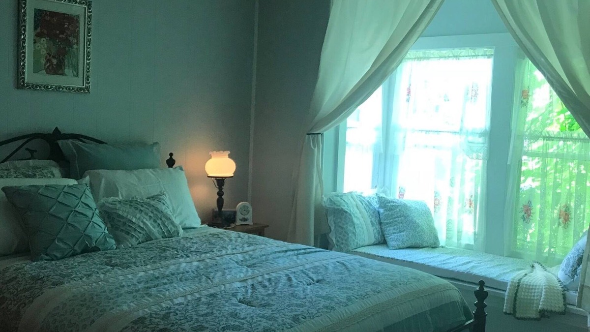 Bennington House | Bennington Guest Farmhouse