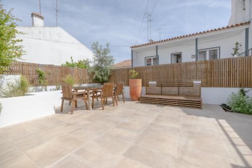 Alcacer do Sal Apartment | Bento Caraça Terrace